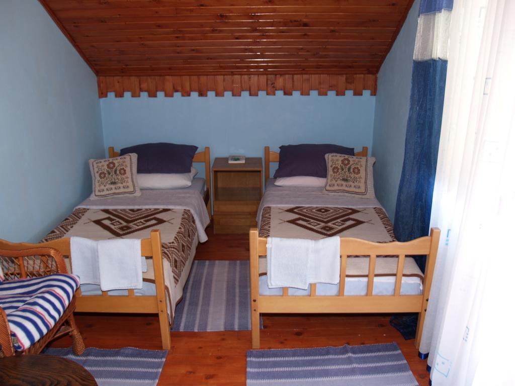 Holiday Home Nena Korenica Habitación foto