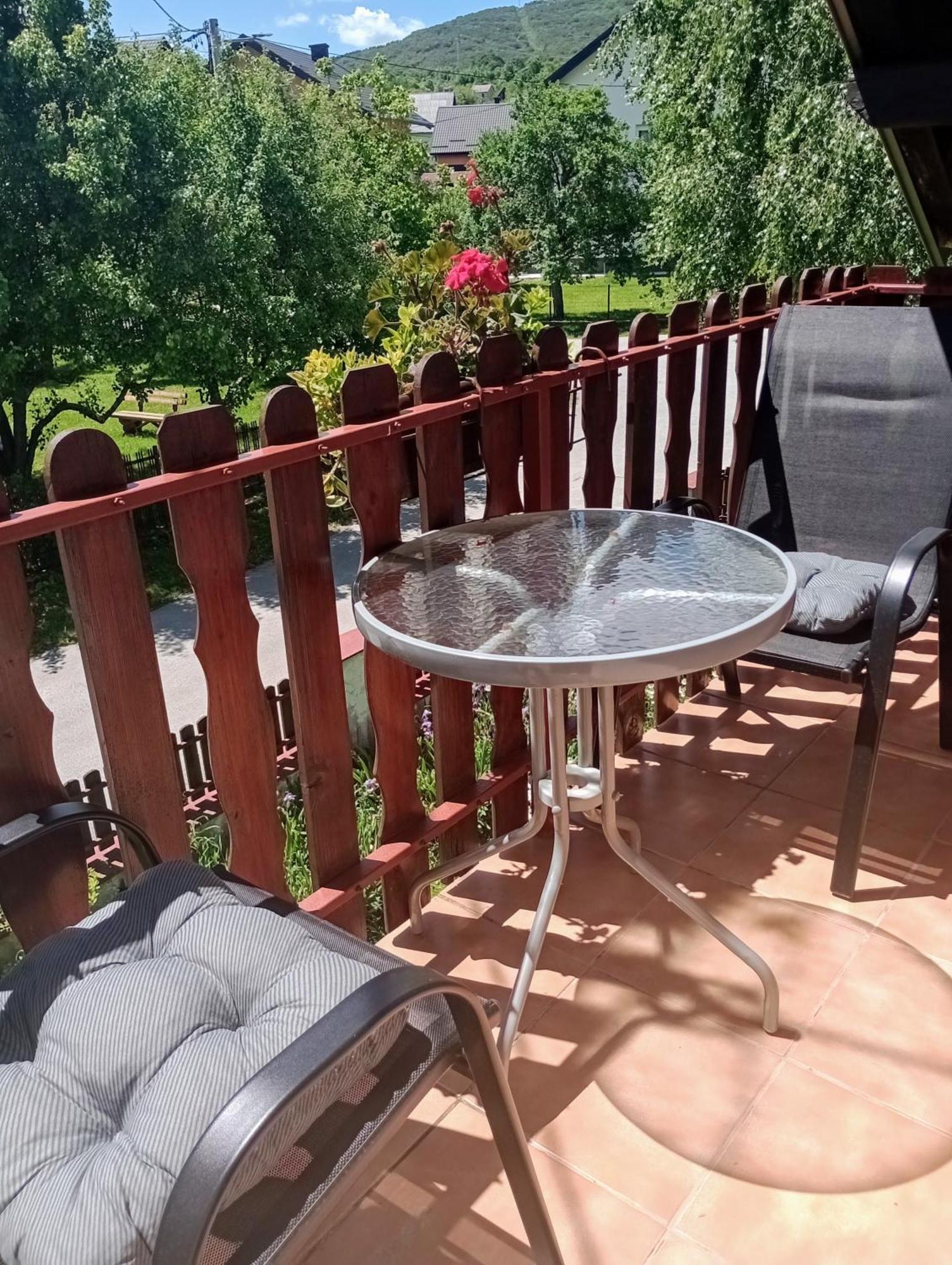Holiday Home Nena Korenica Exterior foto