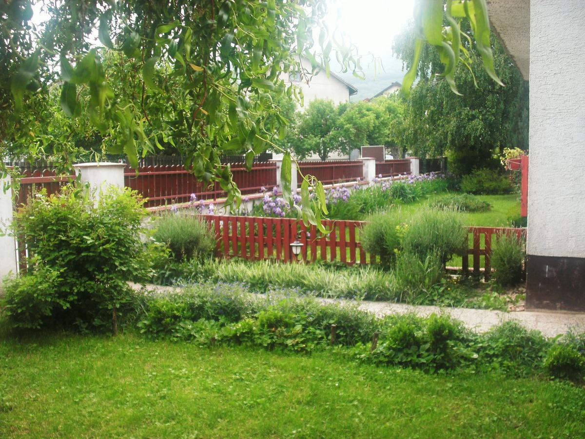 Holiday Home Nena Korenica Exterior foto